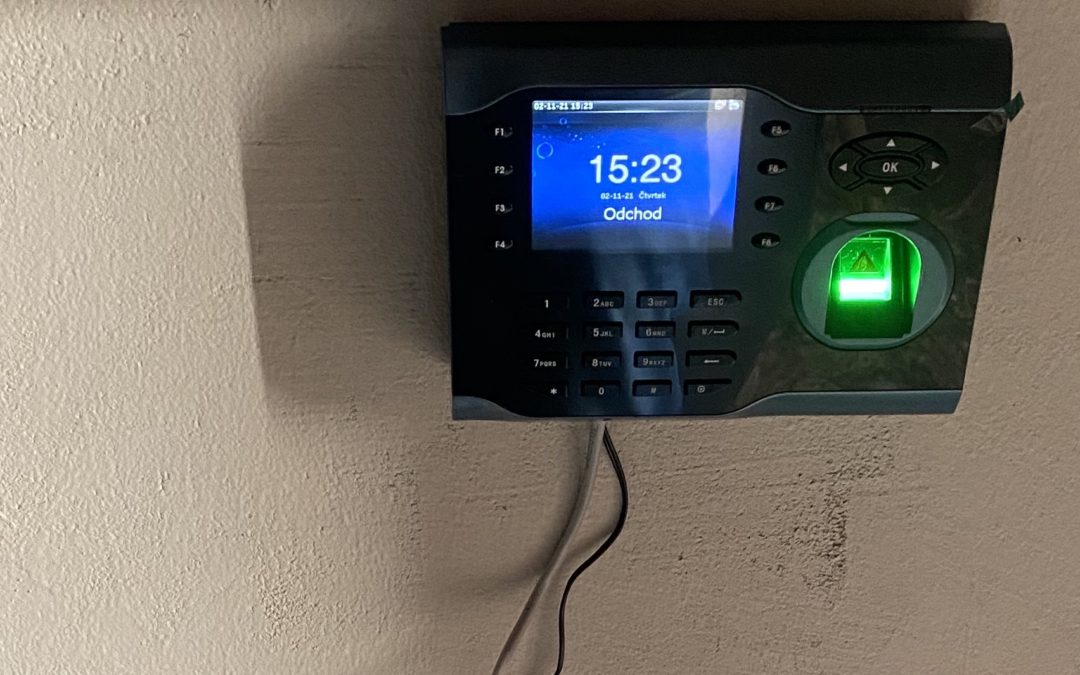 Instalace kamery a docházkového systému